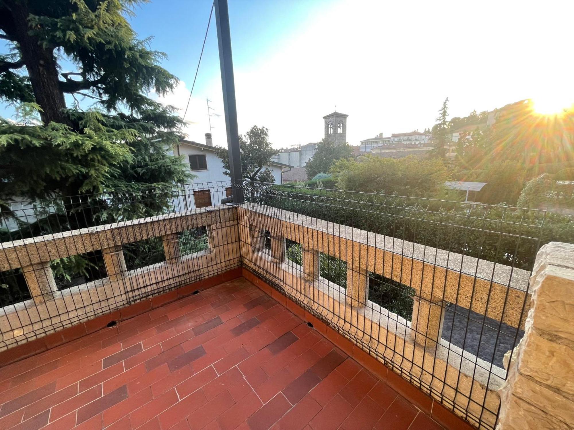 Bg Central Royal Suite Con Parcheggio - Vista Citta Alta بيرغامو المظهر الخارجي الصورة